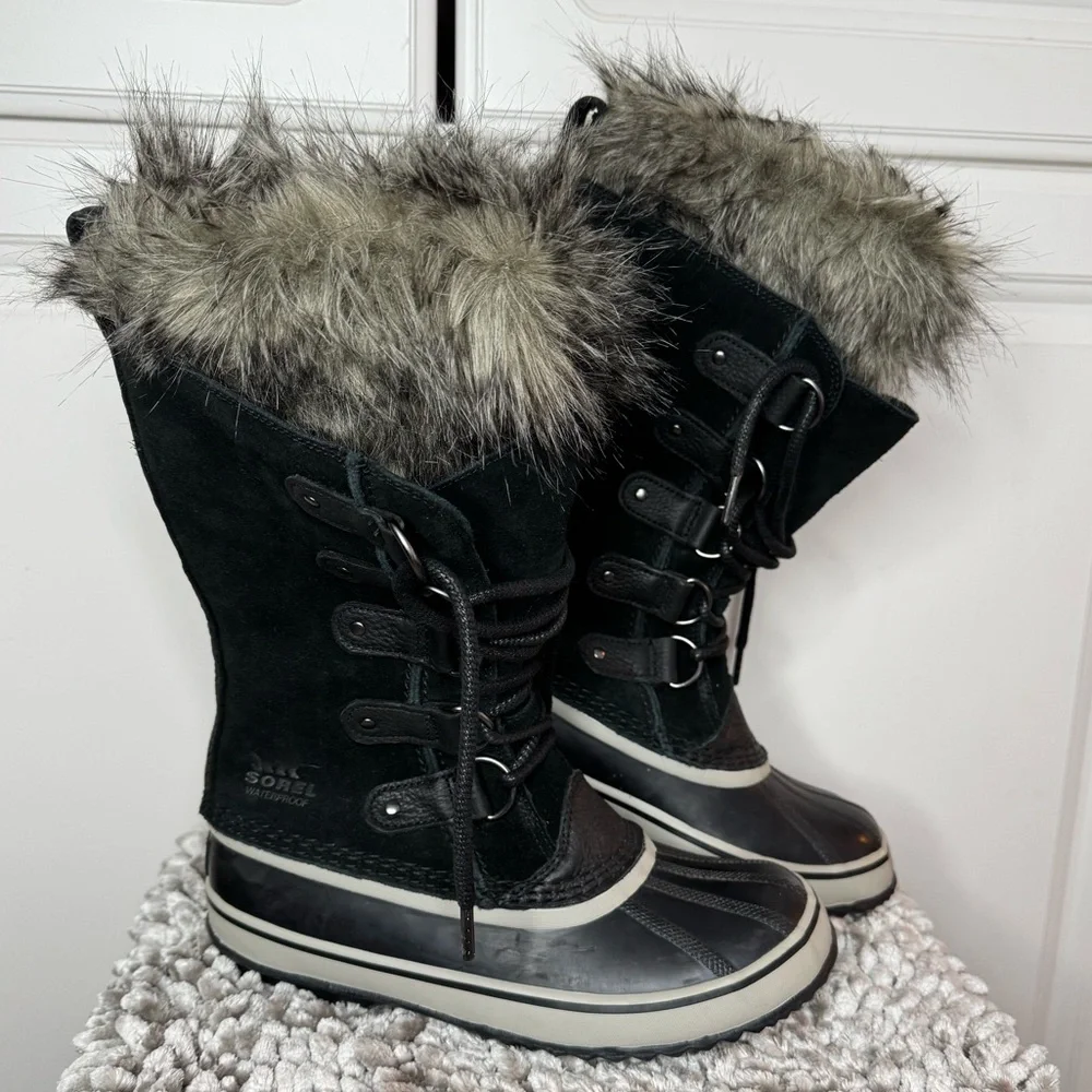 SOREL JOAN OF ARCTIC™ BOOTS